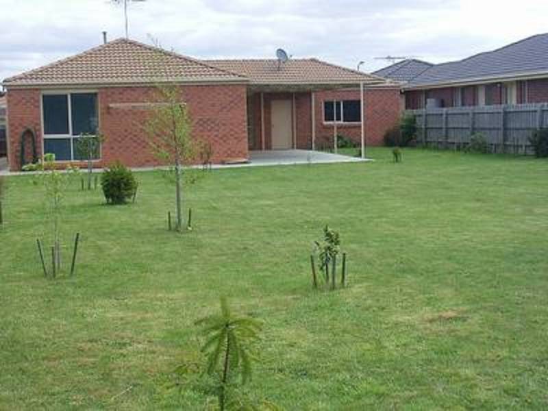 31 Sunnypark Close, Gisborne VIC 3437