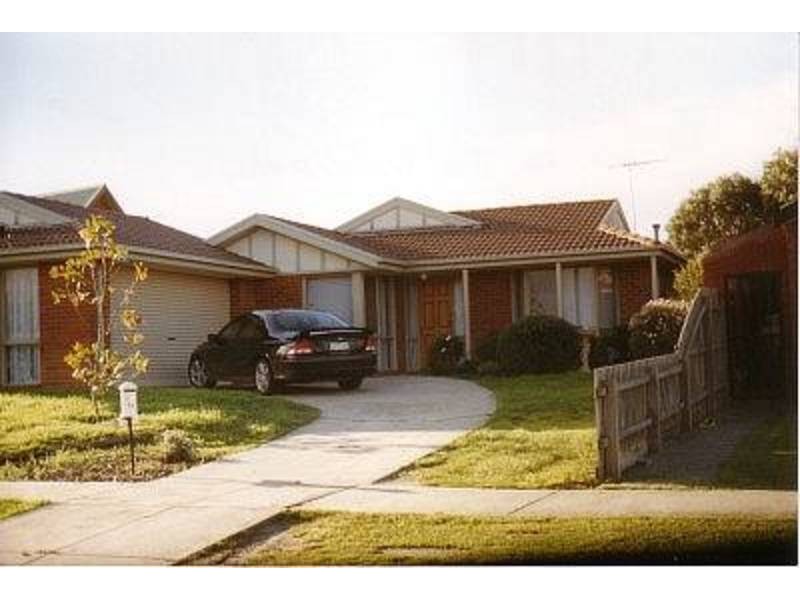 14 The Boulevard, Gisborne VIC 3437