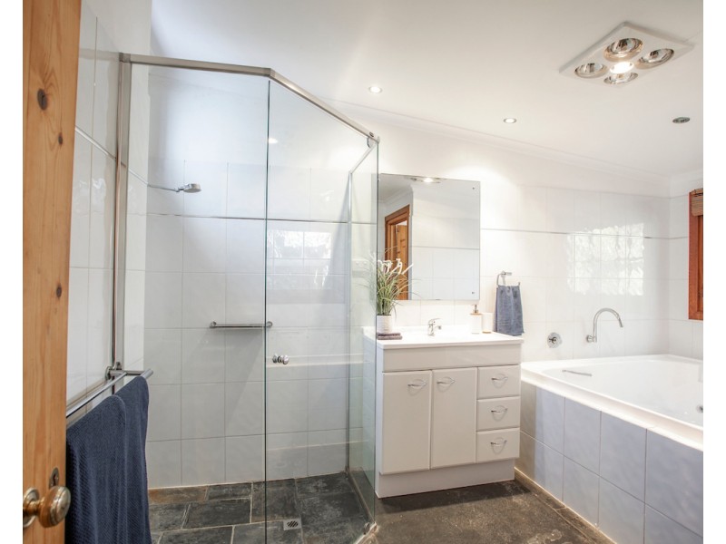 5 Chalk Hill Road, Mclaren Vale SA 5171