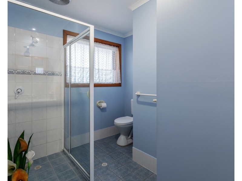 12 Semmens Road, Mclaren Vale SA 5171