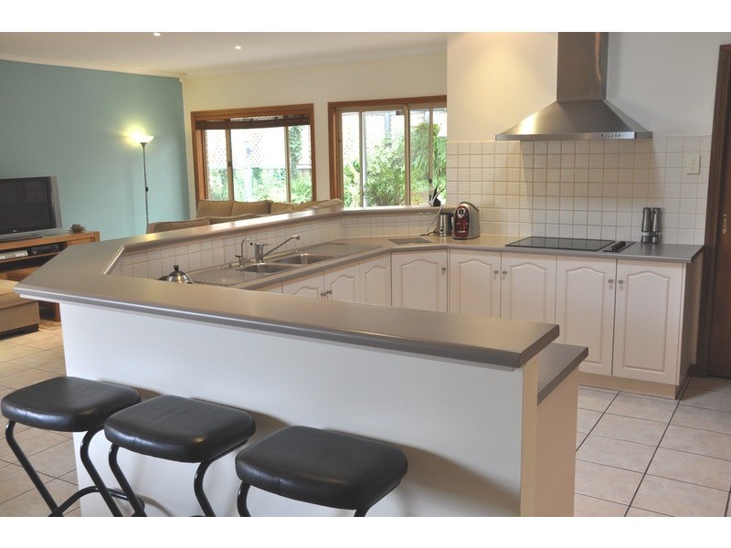 35 Waverley  Drive, Willunga SA 5172