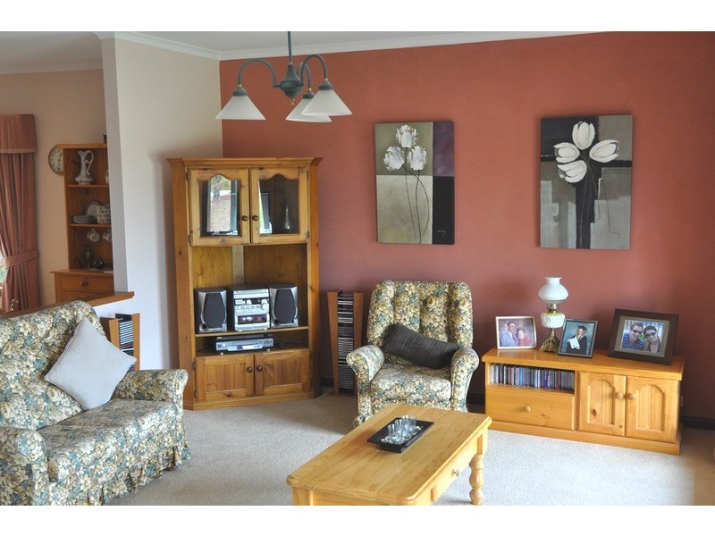 35 Waverley  Drive, Willunga SA 5172