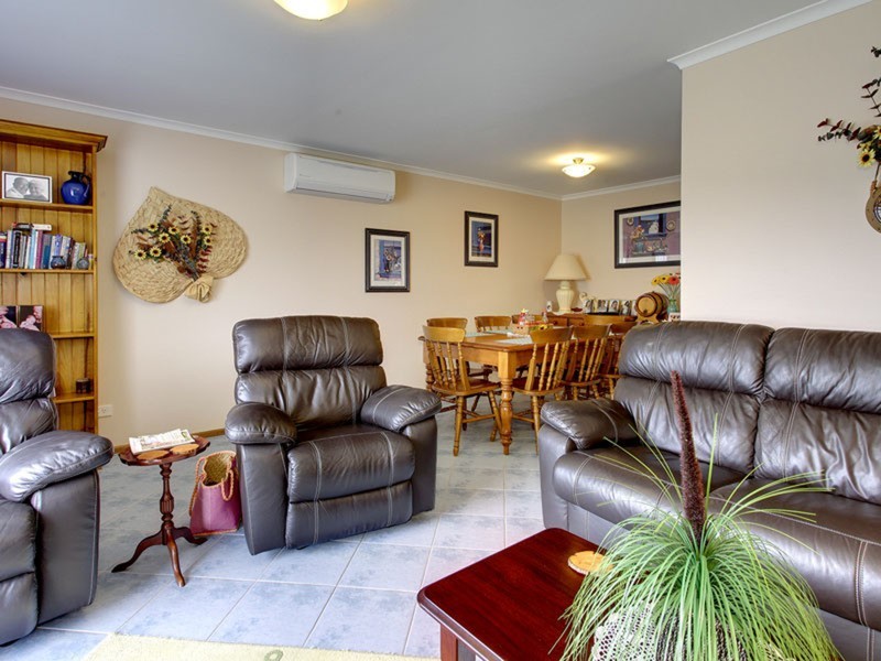 22 Bowering Hill Road, Port Willunga SA 5173