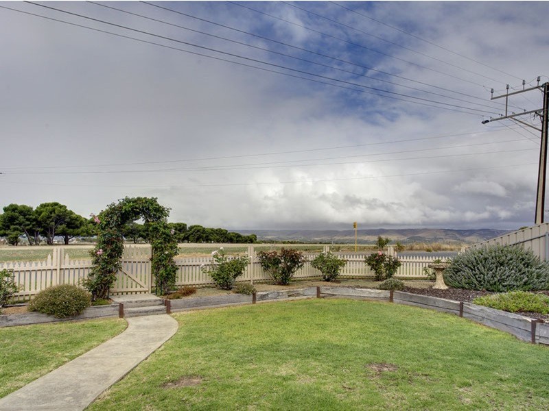 22 Bowering Hill Road, Port Willunga SA 5173