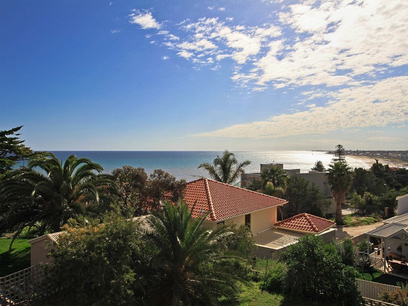 16 Seaview Avenue, Kingston Park SA 5049