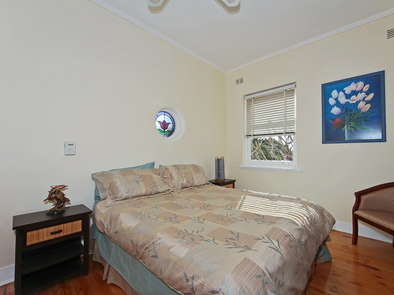 16 Seaview Avenue, Kingston Park SA 5049