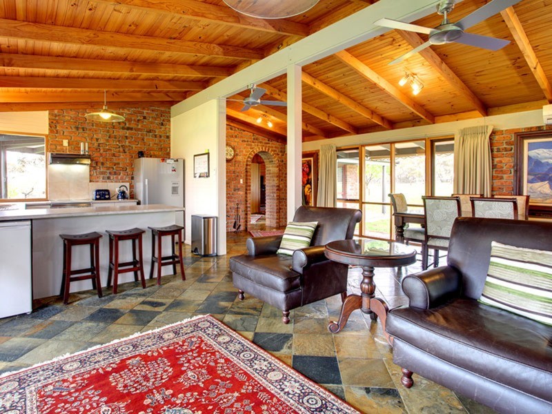 84 Range  Road, Willunga Hill SA 5172