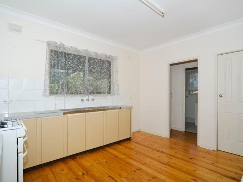 16 Clive  Street, Morphett Vale SA 5162
