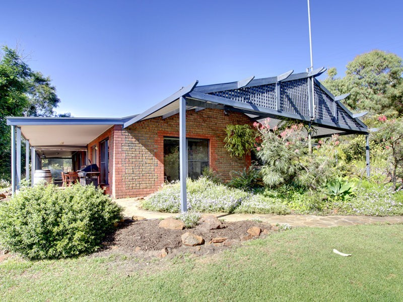 198 Through Road, Tooperang SA 5255
