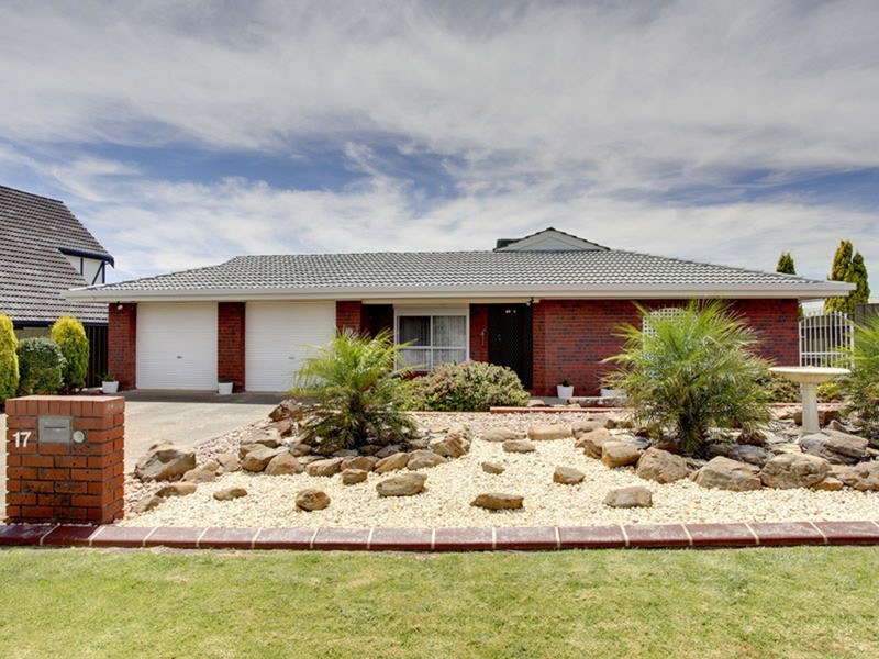 17 Babbacombe Drive, Moana SA 5169