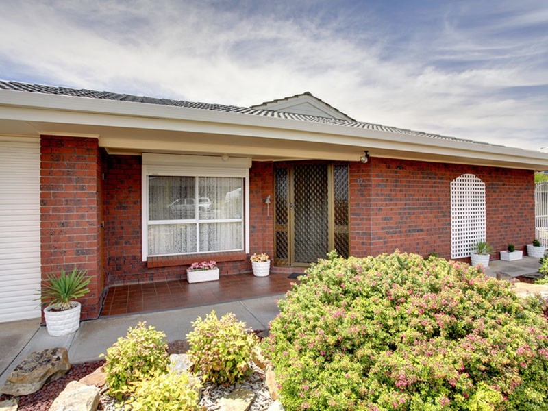 17 Babbacombe Drive, Moana SA 5169