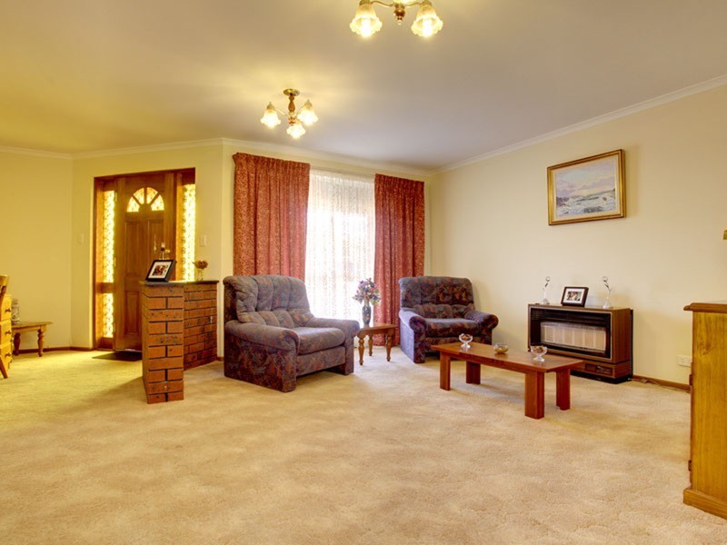 17 Babbacombe Drive, Moana SA 5169