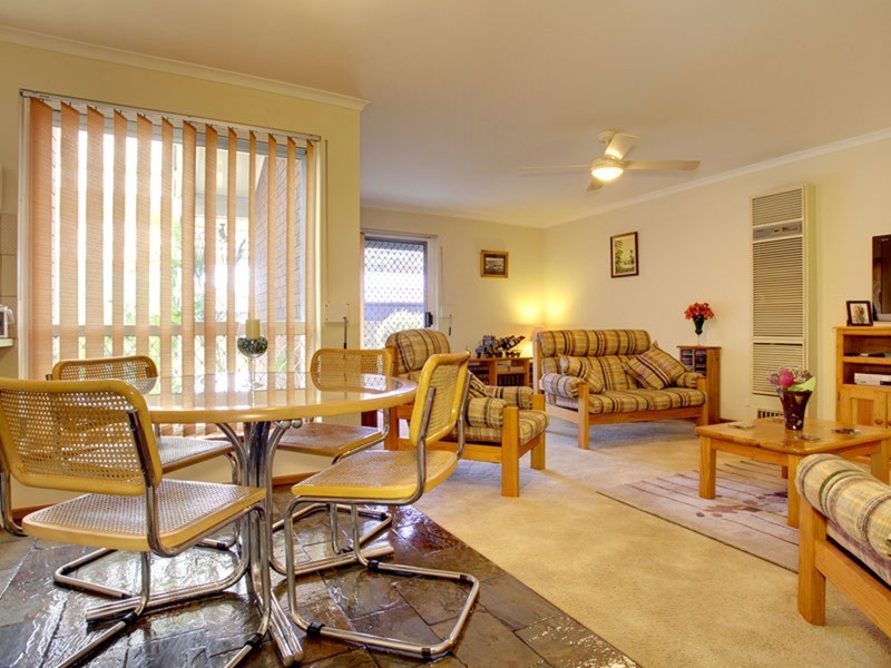 17 Babbacombe Drive, Moana SA 5169