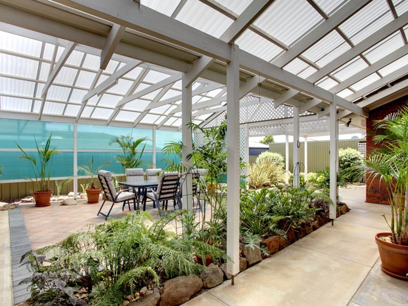 17 Babbacombe Drive, Moana SA 5169