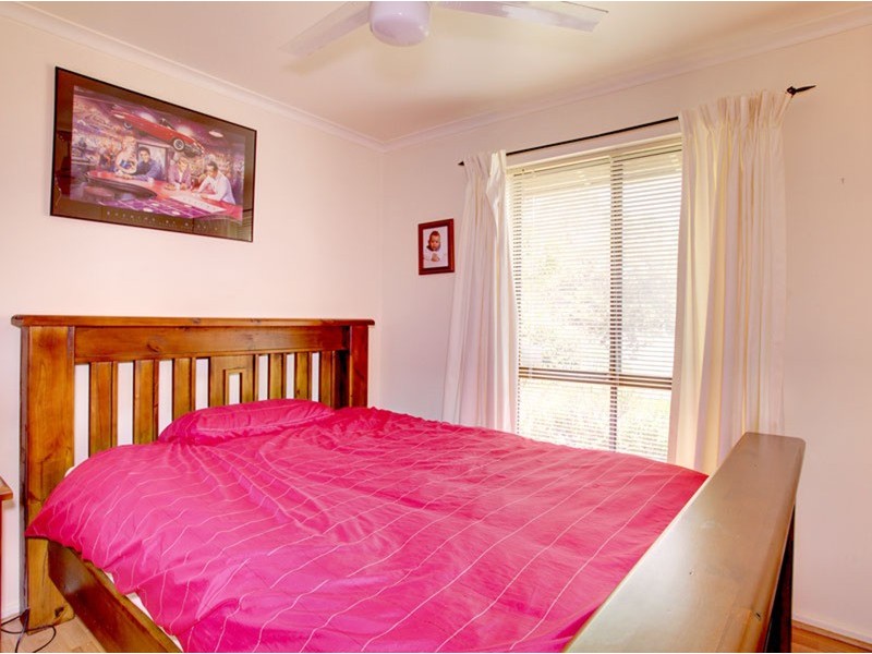 2 Valley View Drive, Mclaren Vale SA 5171