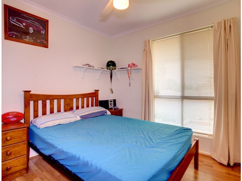 2 Valley View Drive, Mclaren Vale SA 5171