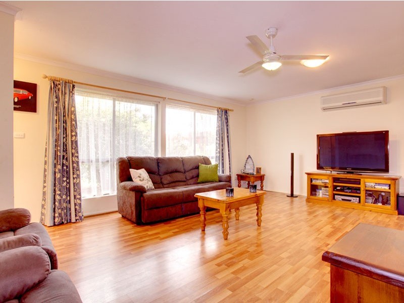 2 Valley View Drive, Mclaren Vale SA 5171