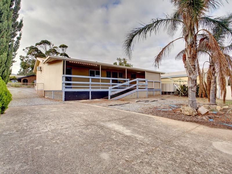 29 Plaza Avenue, Sellicks Beach SA 5174