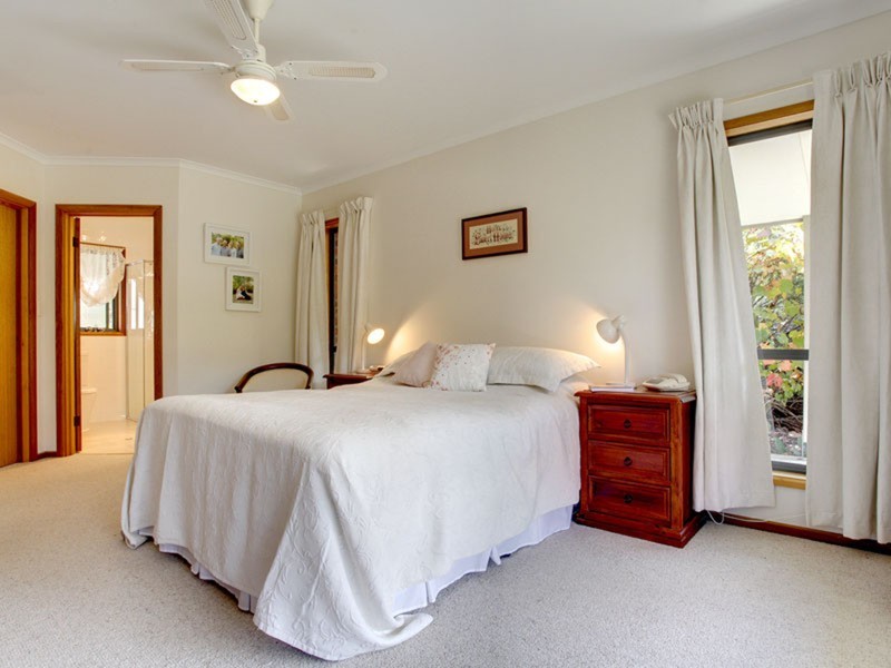 49 Peters Terrace, Mount Compass SA 5210