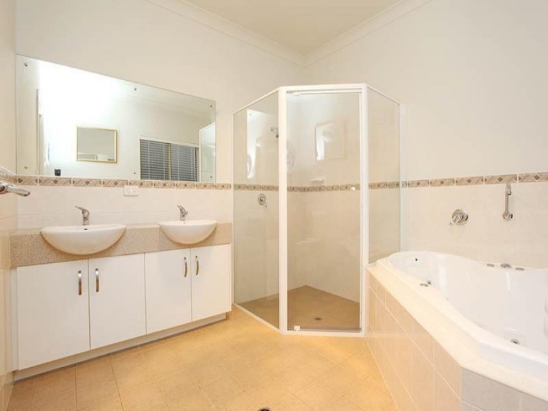 37 Haywood Court, Mount Compass SA 5210