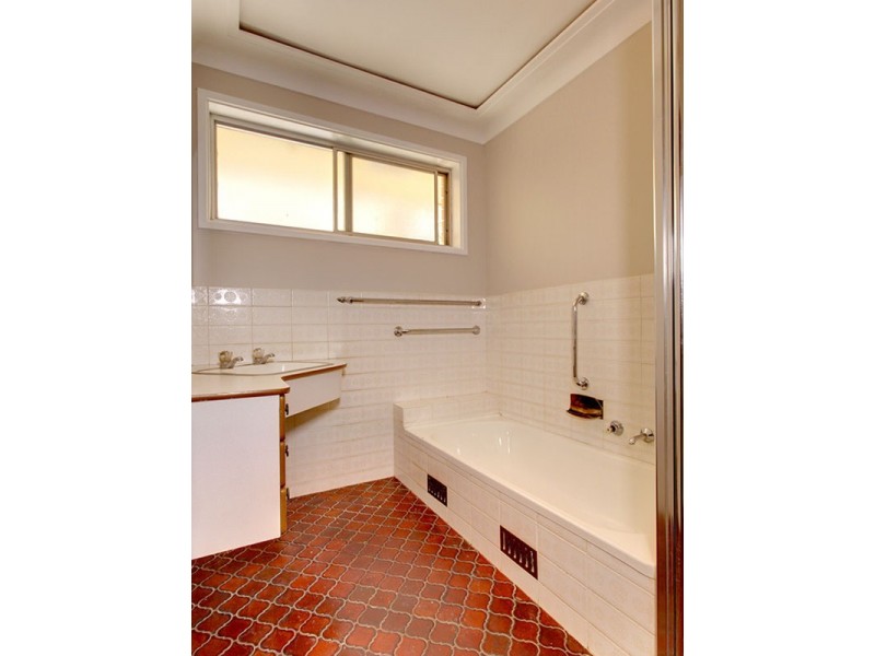 114 Brookmans Road, Blewitt Springs SA 5171