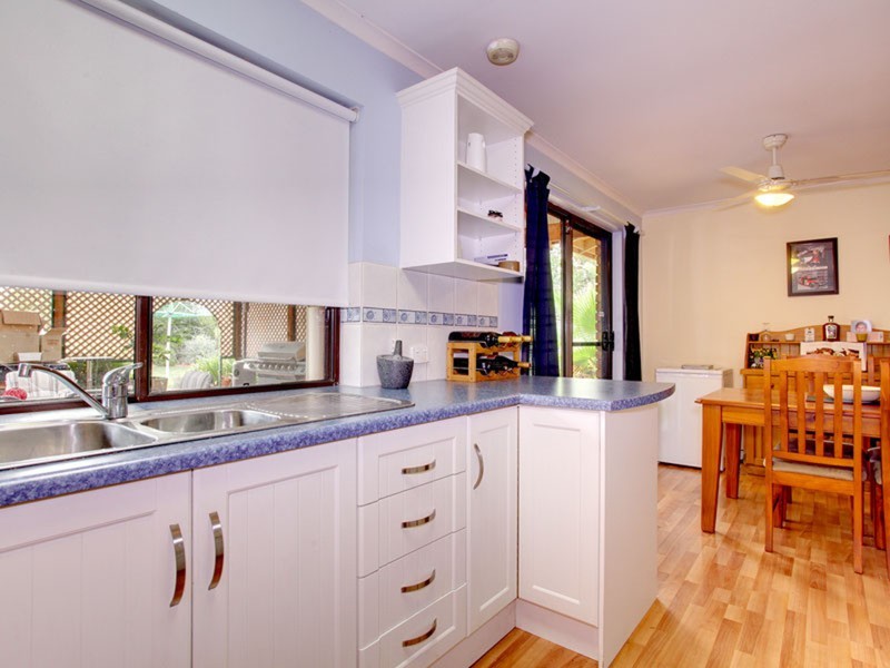 2 Valleyview  Drive, Mclaren Vale SA 5171