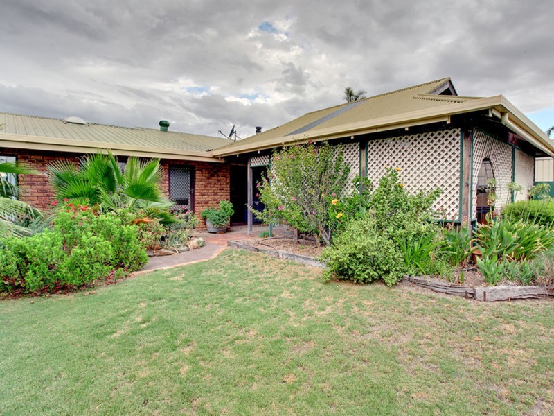 2 Valleyview  Drive, Mclaren Vale SA 5171