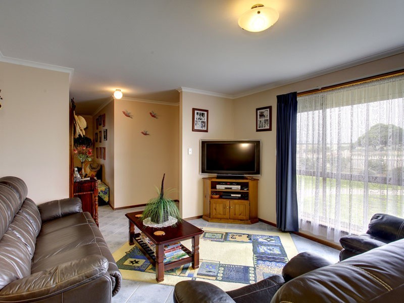 22 Bowering Hill Road, Port Willunga SA 5173