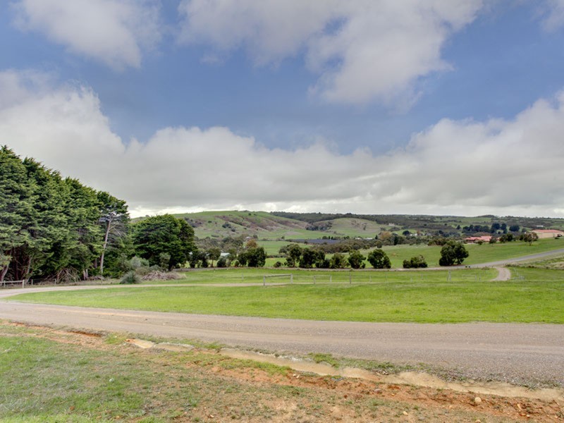 88 Willowburn Drive, Mount Compass SA 5210