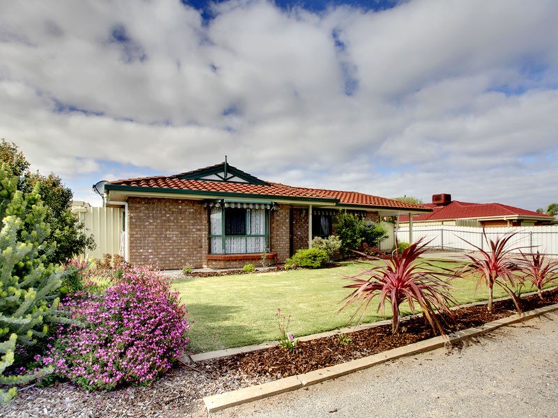 39 Greenlees  Parade, Aldinga Beach SA 5173