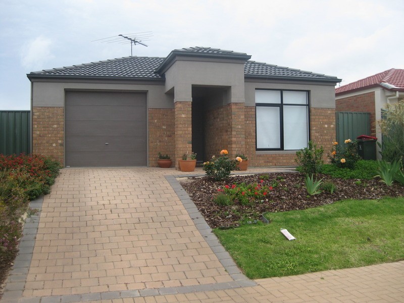 11 Moss Court, Aldinga Beach SA 5173