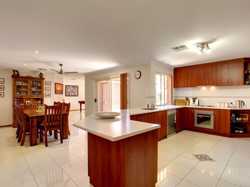 30 Aubrey Drive, Willunga SA 5172