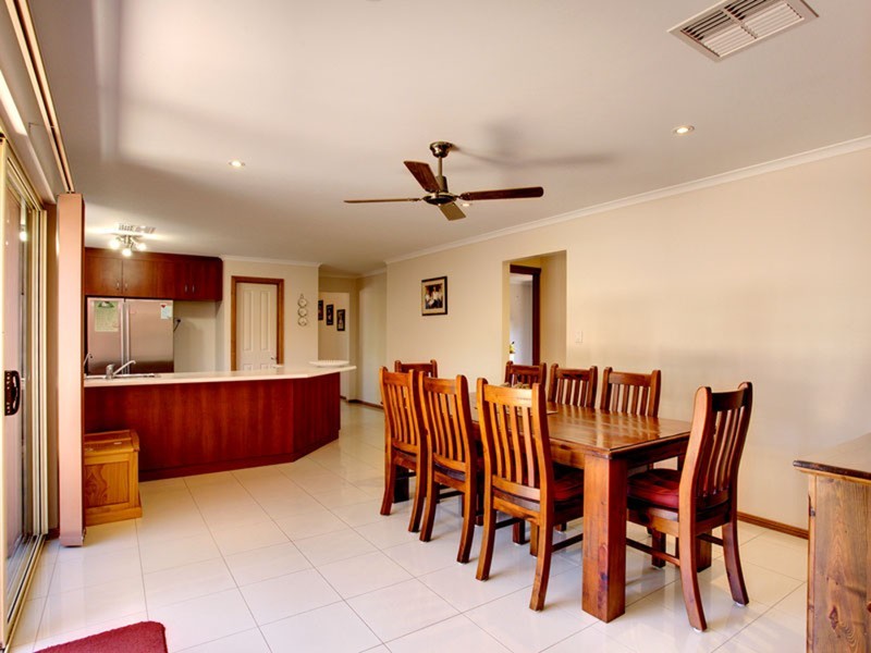 30 Aubrey Drive, Willunga SA 5172