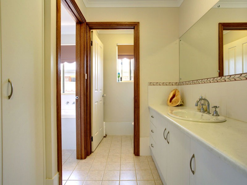 30 Aubrey Drive, Willunga SA 5172