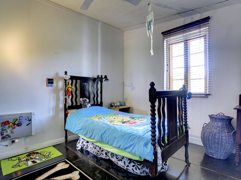 5 Chalk Hill  Road, Mclaren Vale SA 5171