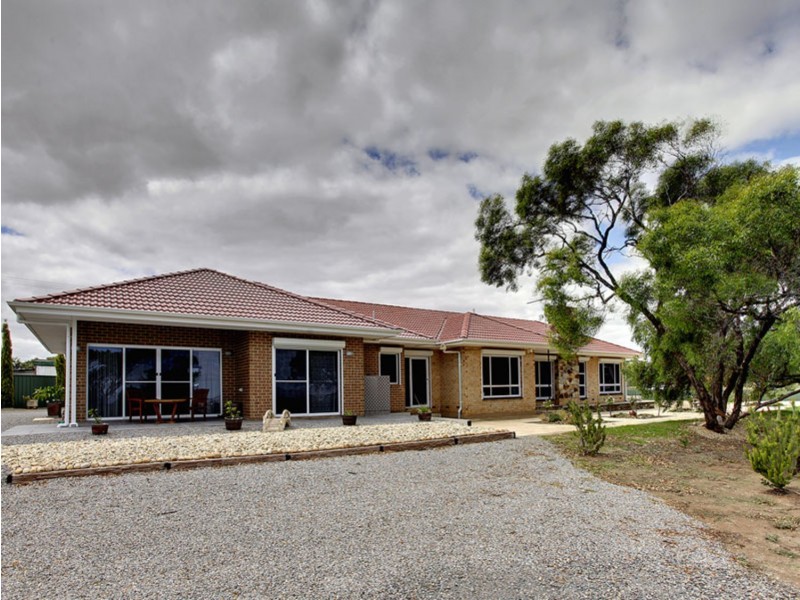 697 Commercial Road, Maslin Beach SA 5170