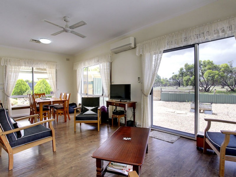 697 Commercial Road, Maslin Beach SA 5170