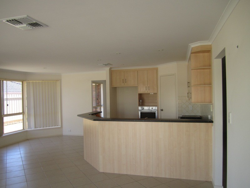5 Gilligan Grove, Mclaren Flat SA 5171
