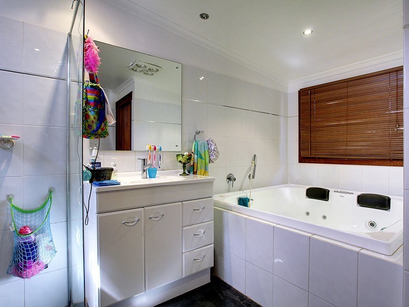 5 Chalk Hill Road, Mclaren Vale SA 5171