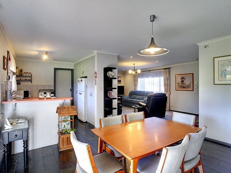 24 Kerrin  Avenue, Morphett Vale SA 5162