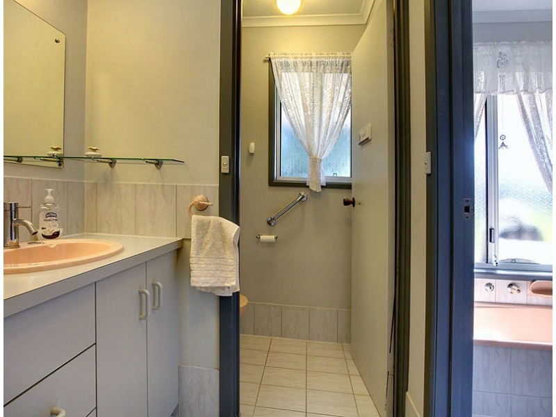 24 Kerrin  Avenue, Morphett Vale SA 5162