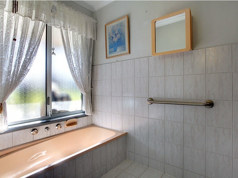 24 Kerrin  Avenue, Morphett Vale SA 5162