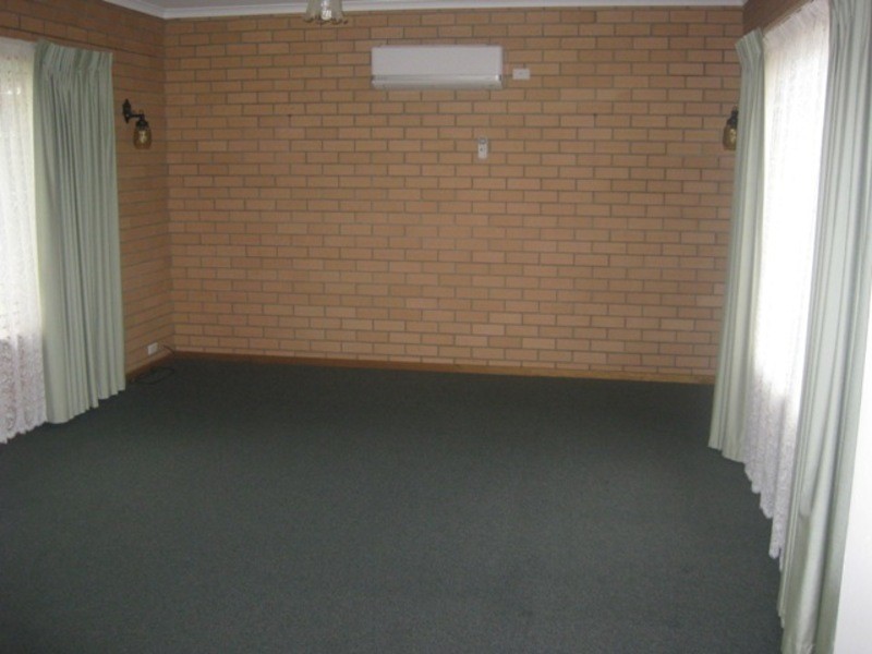 25 Chapman  Avenue, Mclaren Vale SA 5171