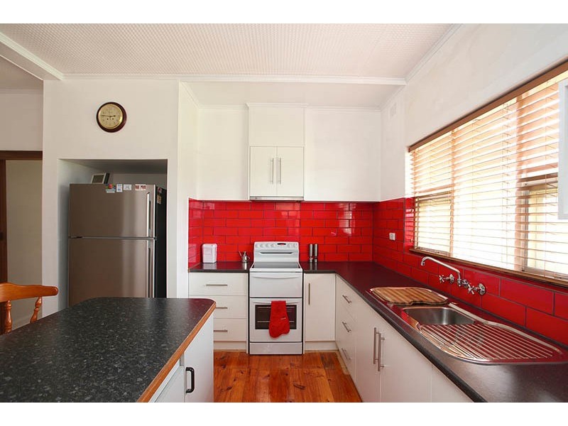 16 Arthur Road, Mount Compass SA 5210