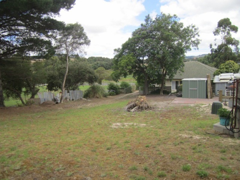 16 Arthur Road, Mount Compass SA 5210