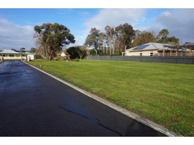 5 Norman Road, Willunga SA 5172