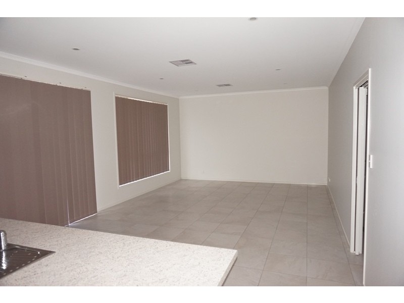 30 Freycinet Court, Seaford Rise SA 5169