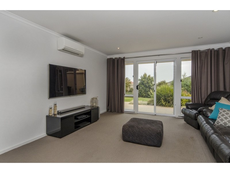 4 Silver Cloud Grove, Sellicks Beach SA 5174