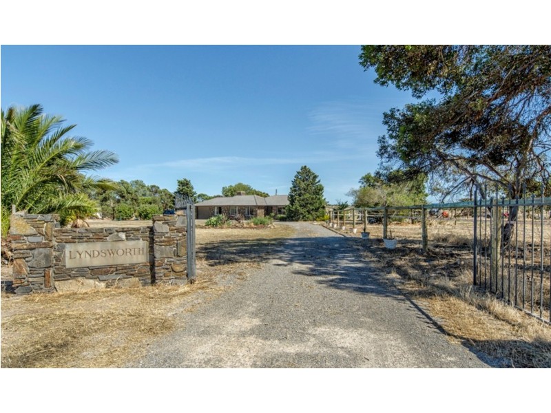 14 Norman Road, Aldinga Beach SA 5173