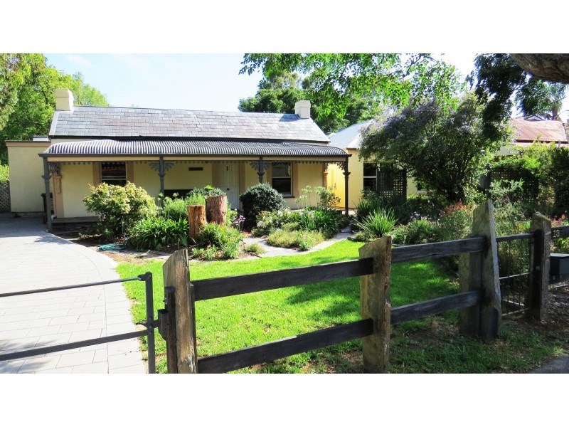 13 St Peters Terrace, Willunga SA 5172